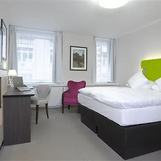 Novogolf Hotell 3*